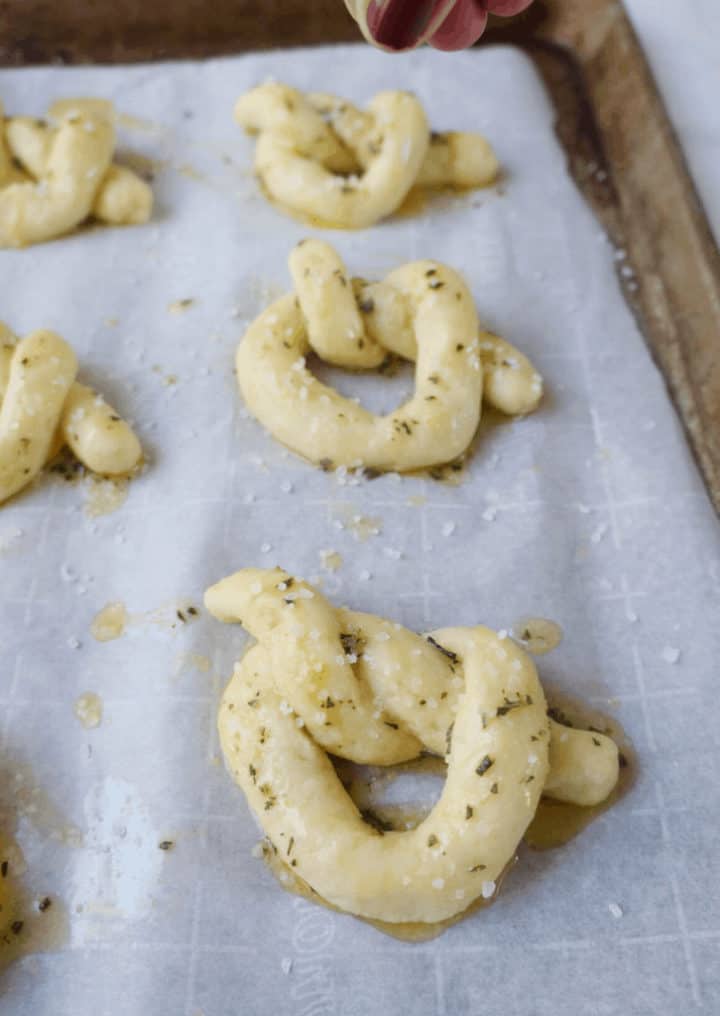 Keto Garlic Knots with Rosemary Clean Keto Lifestyle